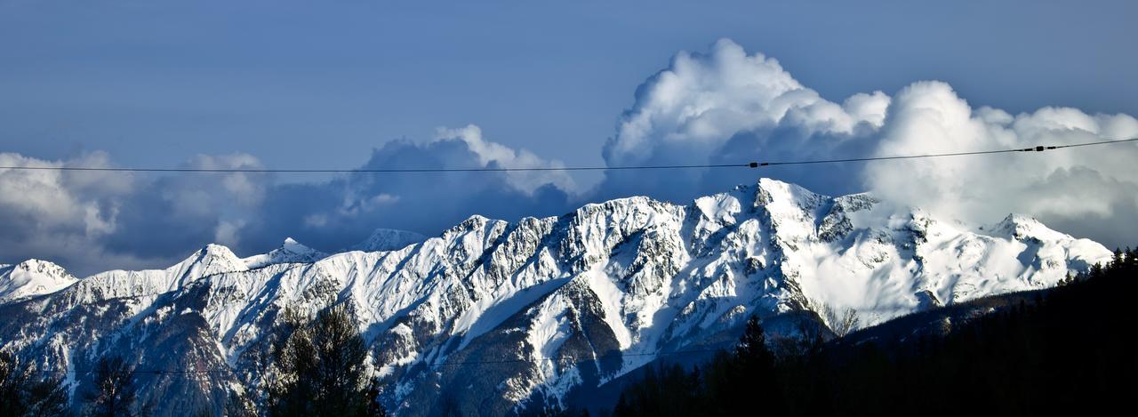 Pemberton Valley 1 Bedroom Suite King Size Bed Wifi Cable Tv Air Conditioning Free Parking Walk To Village Amazing Views Garden Seating Area Dış mekan fotoğraf